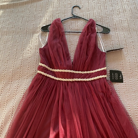 SOLD!New Lulus formal burgundy dress - Picture 3 of 4